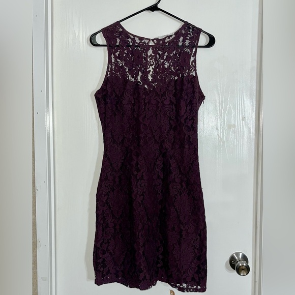BB Dakota Dark Lace Overlay Dress - Picture 4 of 7